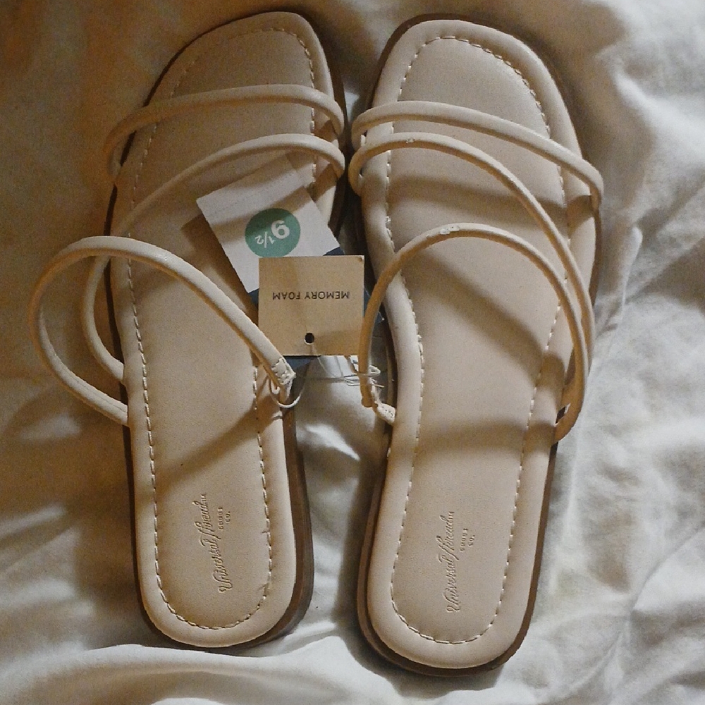 Universal Thread Tan Strappy Sandals